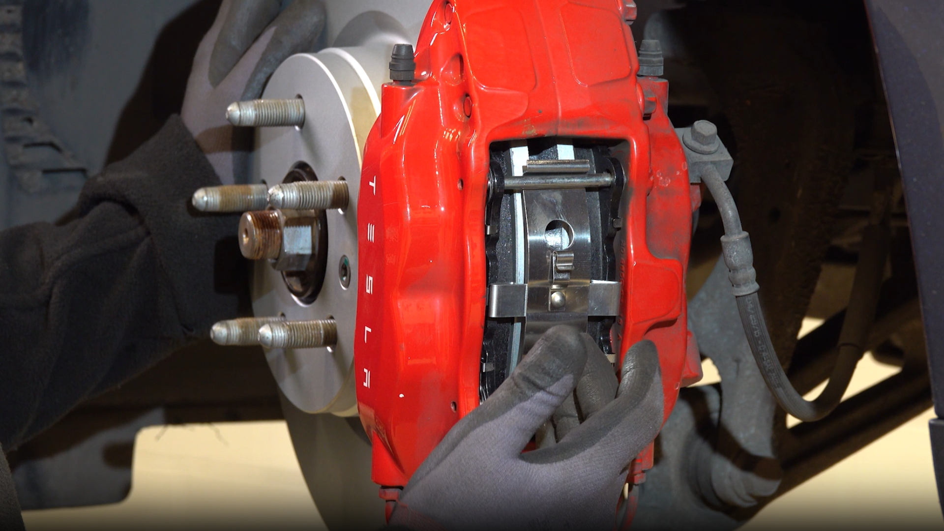 How to bed in the brakes on a Tesla Model S | Masters of Motion
